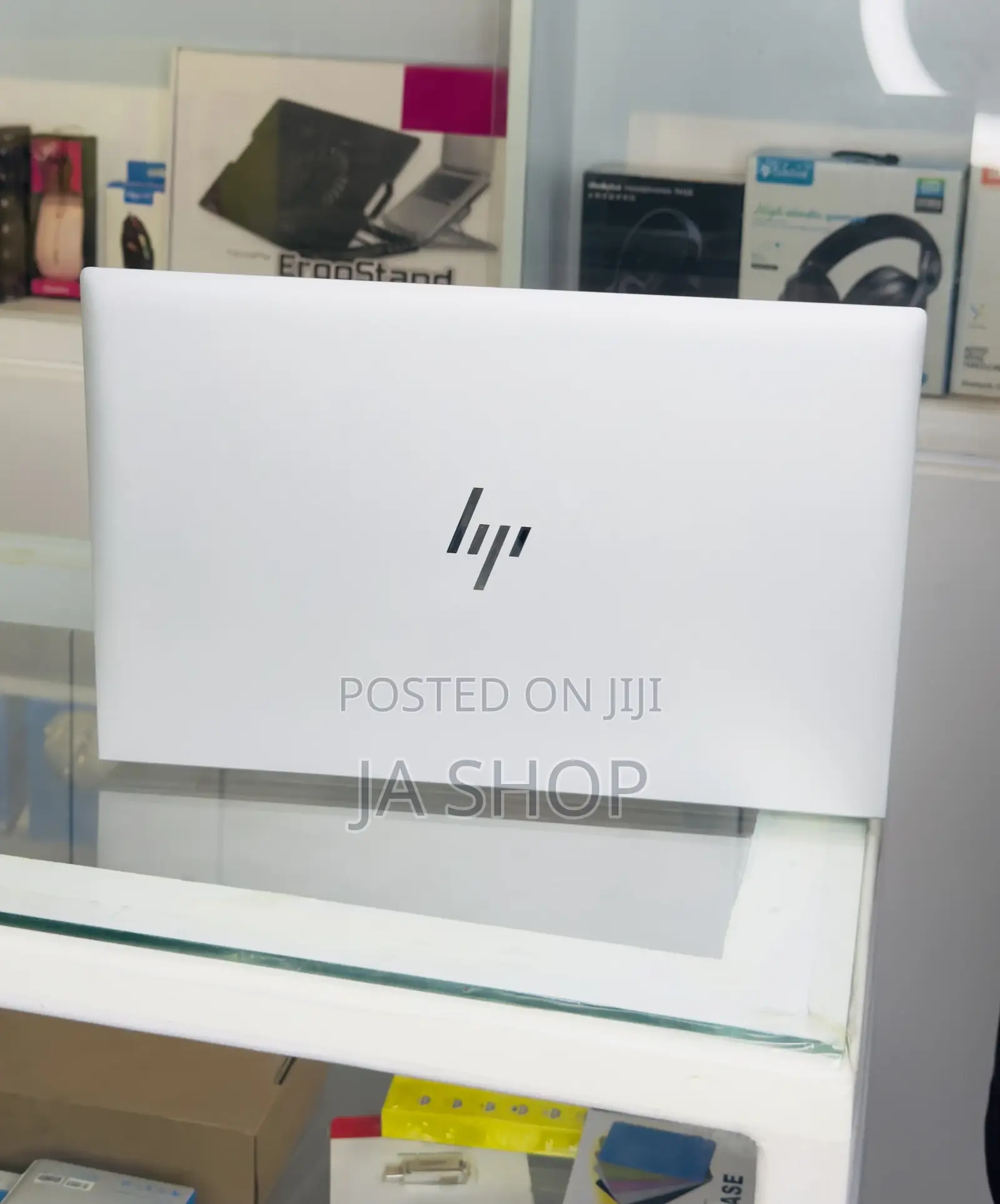 New Laptop HP 17-3000 16GB Intel Core I7 SSD 512GB