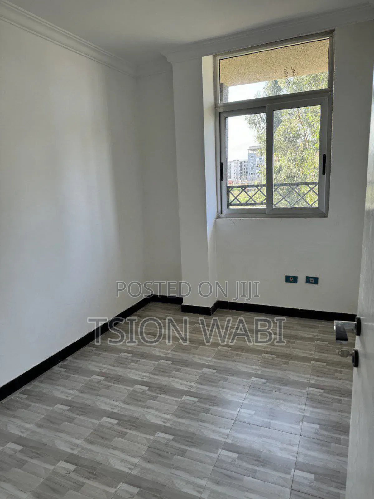 Furnished 3bdrm Apartment in Bole for sale