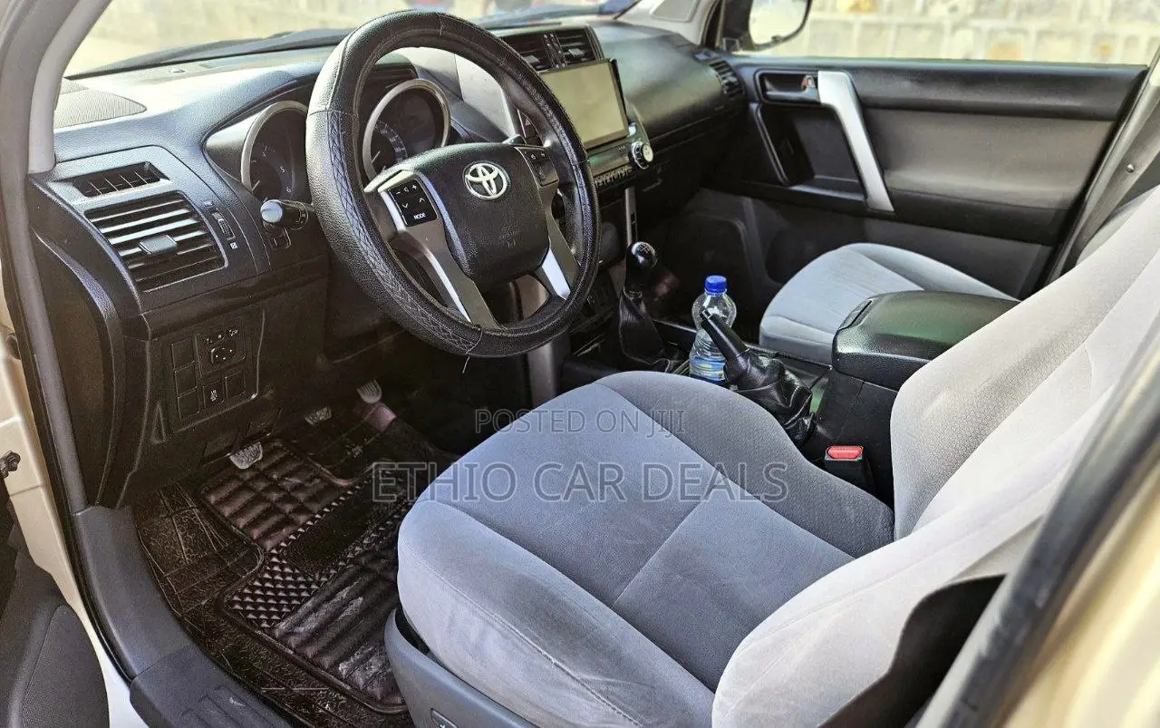 Toyota Land Cruiser Prado 2012 Gold