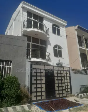 Furnished 4bdrm House in Bole for sale
