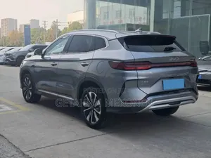 New BYD Song Plus DM-i 2025 Gray