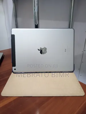 New Apple iPad Pro 9.7 (2016) 128 GB Silver