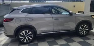 BYD Song Plus 1.5 CVT Hybrid FWD 2024 Gold