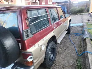 Nissan Patrol 1994 Burgundy