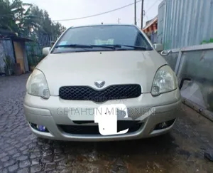 Toyota Vitz 2003 Gold