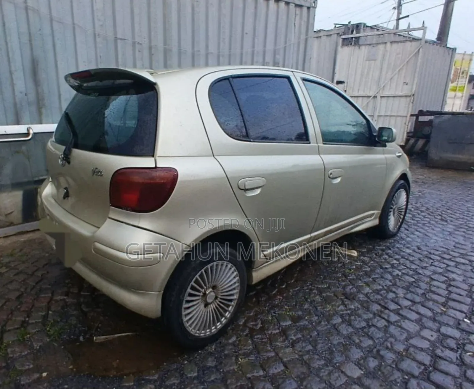 Toyota Vitz 2003 Gold