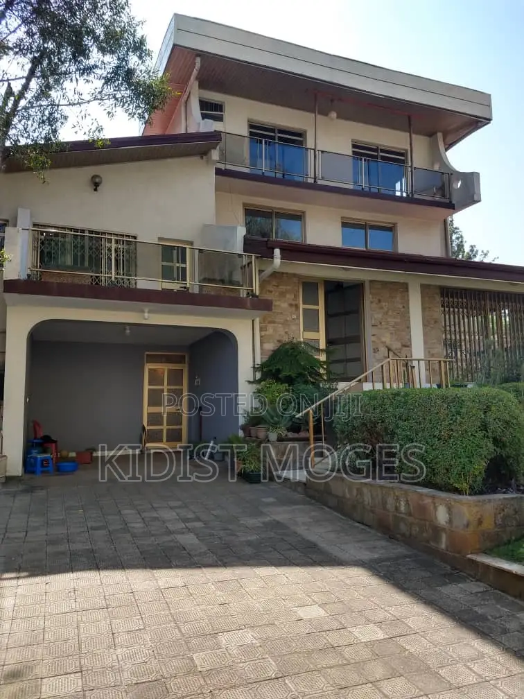 4bdrm House in Bole for rent