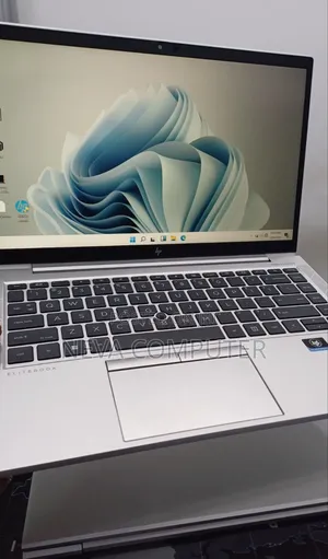 New Laptop HP EliteBook 840 G8 16GB Intel Core I7 SSD 512GB