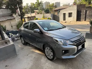 Mitsubishi Attrage 2022 Silver