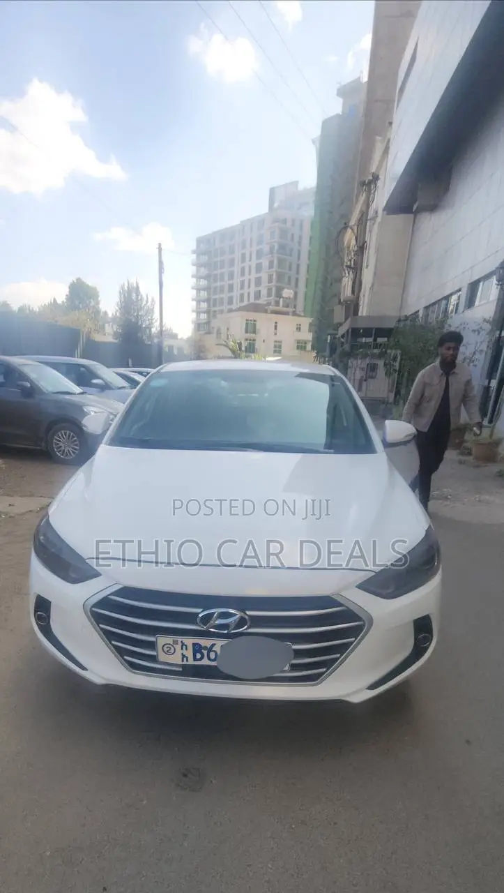 Hyundai Elantra 2016 White
