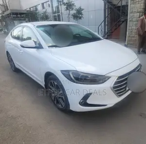 Hyundai Elantra 2016 White