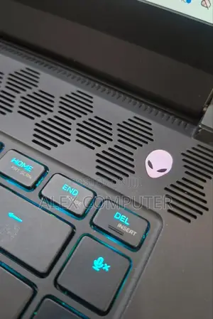 New Laptop Alienware M15 R3 32GB Intel Core I9 SSD 1T