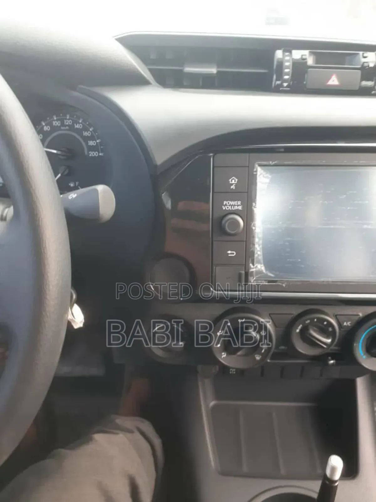 New Toyota Hilux 2024 White