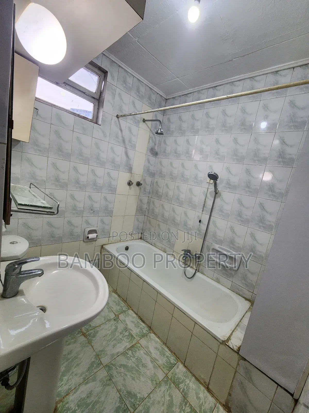 3bdrm House in Bole for rent