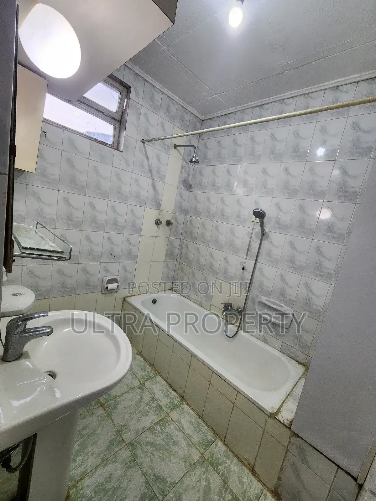 3bdrm House in Bole for rent