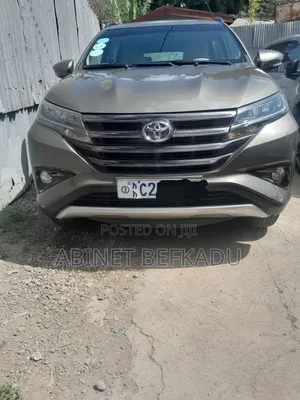 Photo - Toyota Rush 2022 Gray