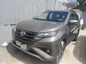 Toyota Rush 2022 Gray