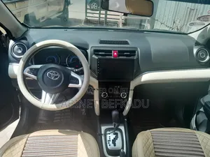 Toyota Rush 2022 Gray