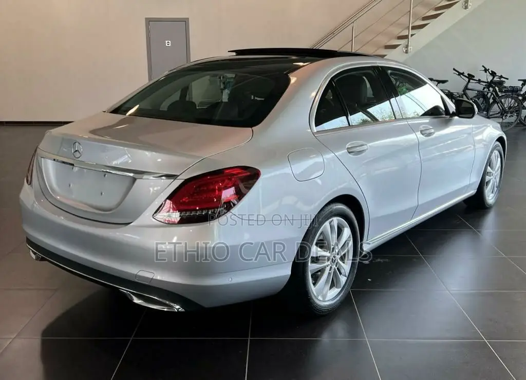 Mercedes-Benz C200 2020 Silver