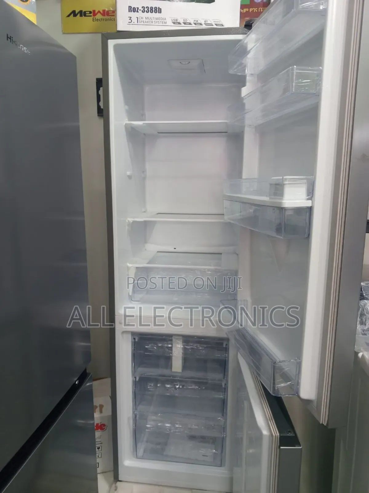 Hisense ፋሪጅ 350 L እሄ በረዶቤቱ ከታች የሆነ