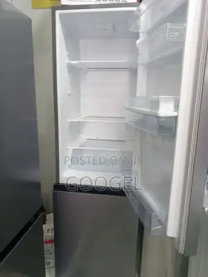 Hisense ፋሪጅ 350 L እሄ በረዶቤቱ ከታች የሆነ