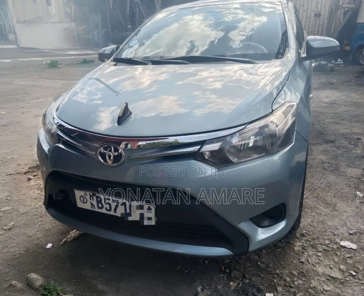 Toyota Yaris 2014 Blue