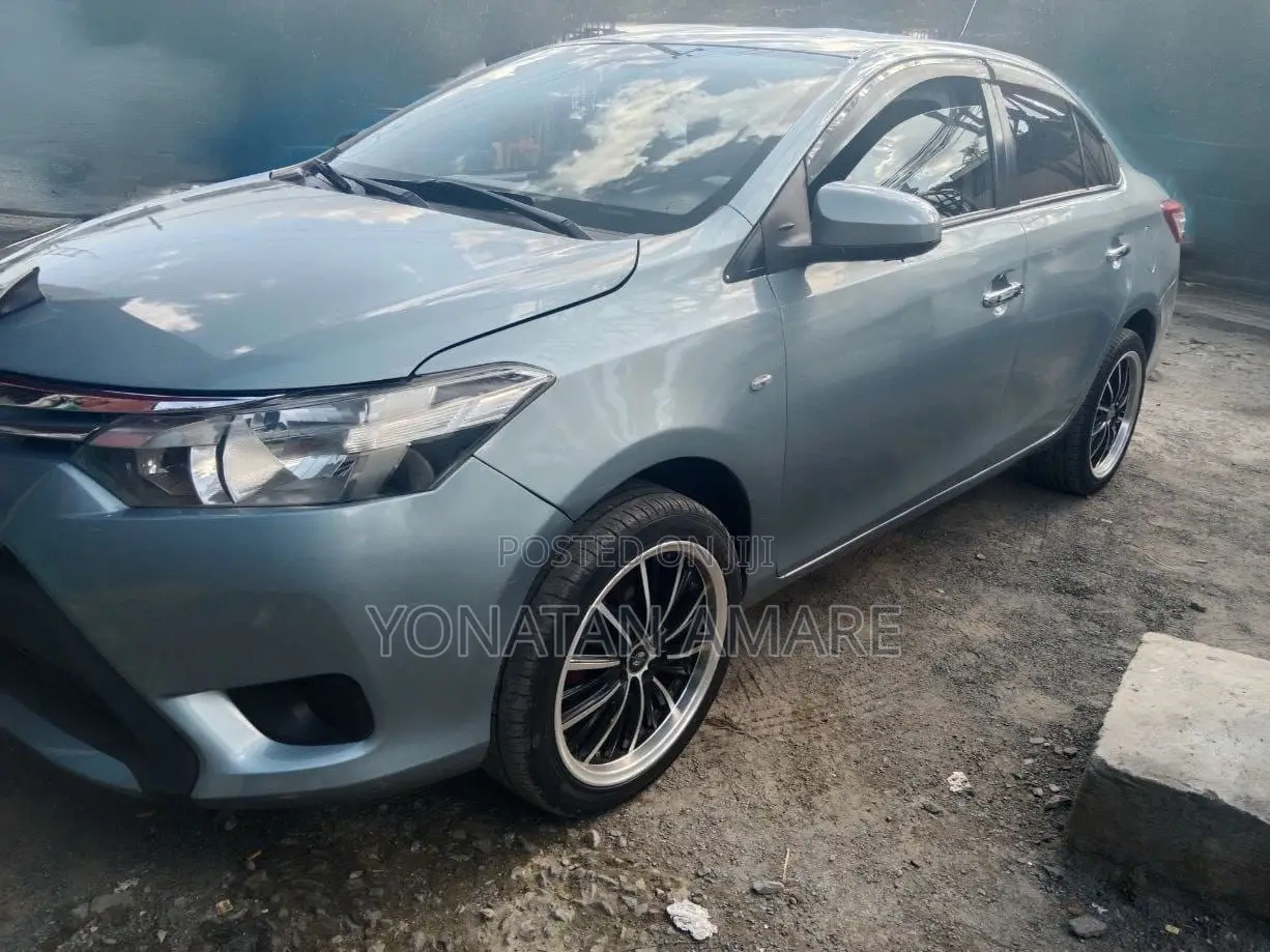 Toyota Yaris 2014 Blue