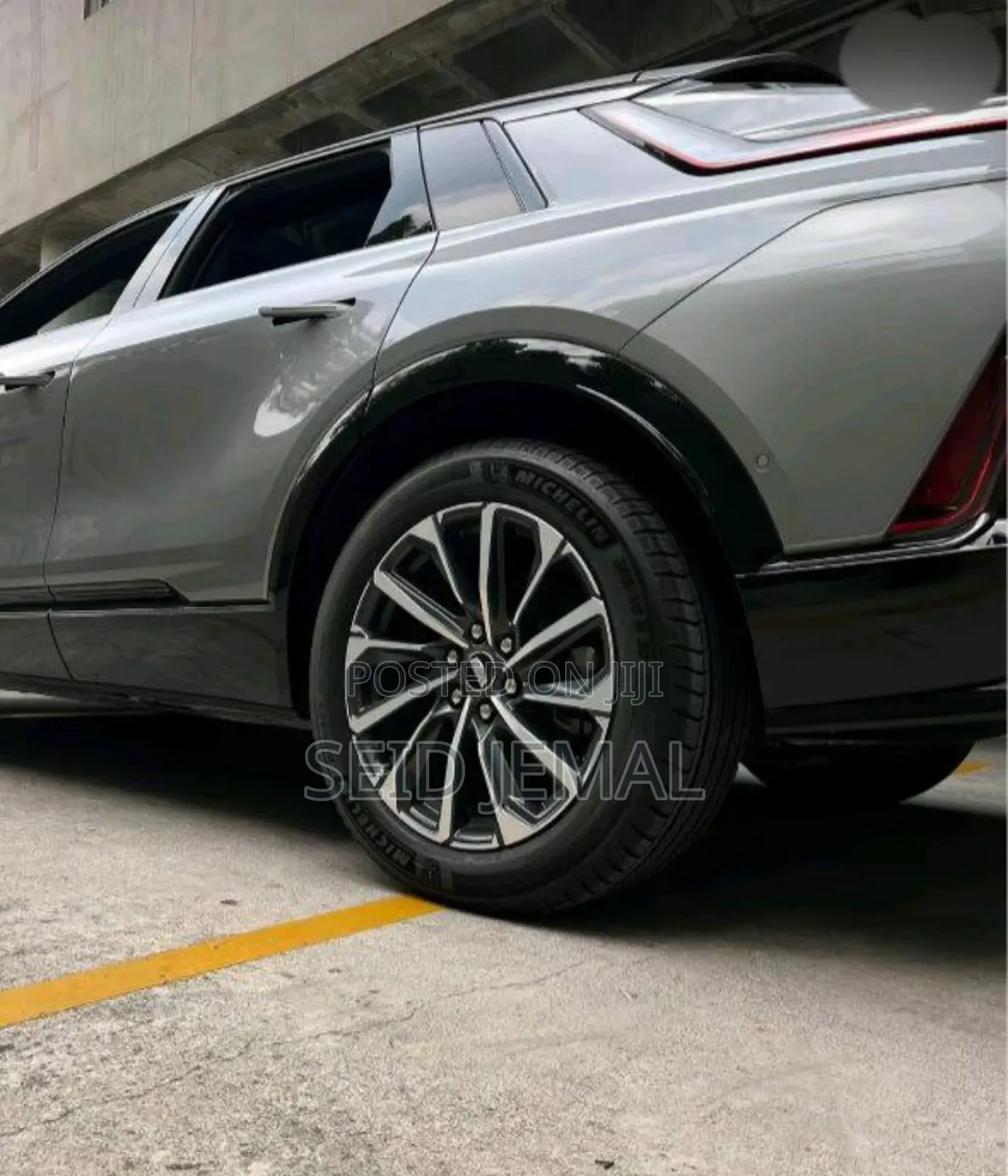 Cadillac Lyriq 2022 Gray