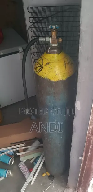 Photo - Nitrogen Cylinder