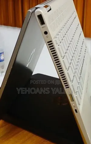 New Laptop HP Pavilion X360 8GB Intel Core I7 SSD 512GB