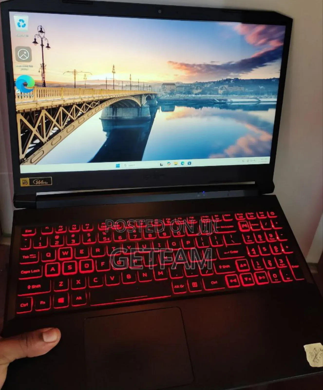 New Laptop Acer Predator Helios 300 4GB Nvidia SSD 16 GB
