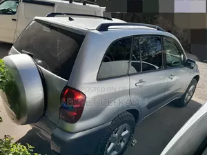 Toyota RAV4 2.0 2005 Silver