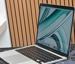 Photo - New Laptop Apple MacBook Pro 2019 8GB Apple M2 SSD 256GB