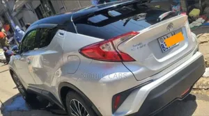 Toyota C-HR 2018 Silver