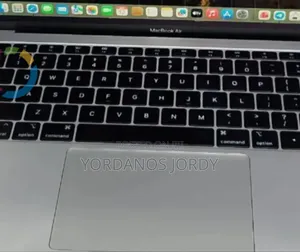 New Laptop Apple MacBook Air 2019 8GB Intel Core i5 SSD 256GB