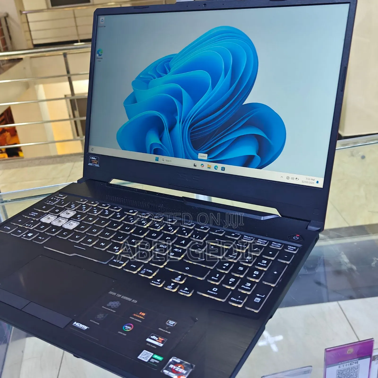 New Laptop Asus 16GB AMD Ryzen 5 SSD 512GB