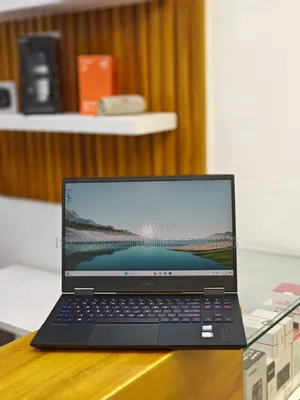 New Laptop HP OmniBook 5 16" 16GB Intel Core I7 SSD 512GB