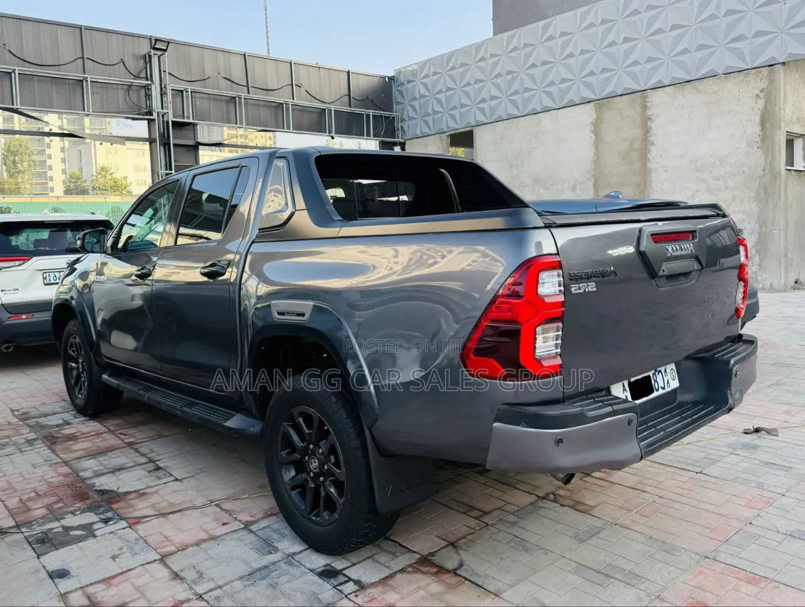Toyota Hilux 2023 Gray