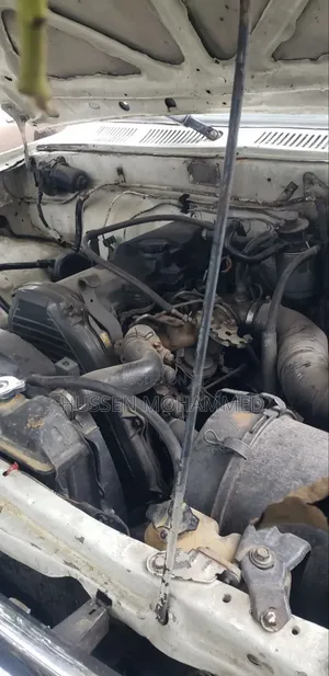 Toyota Hilux 1995 White