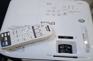 Brand New With Manual Epson Projector Model Name: Eb-X41 Hardw