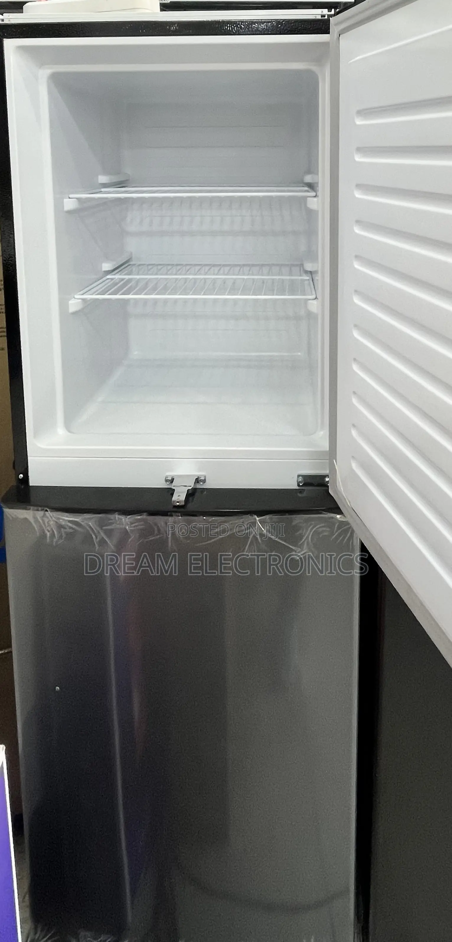 Skylive Refrigerator and Freezer
