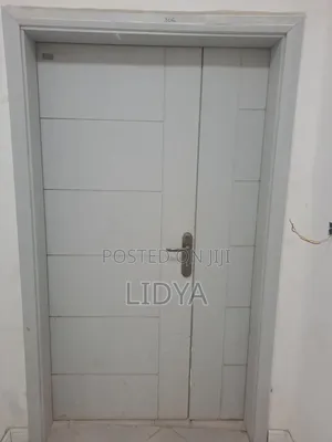 Photo - Gray Doot Plus Hinges and Locks