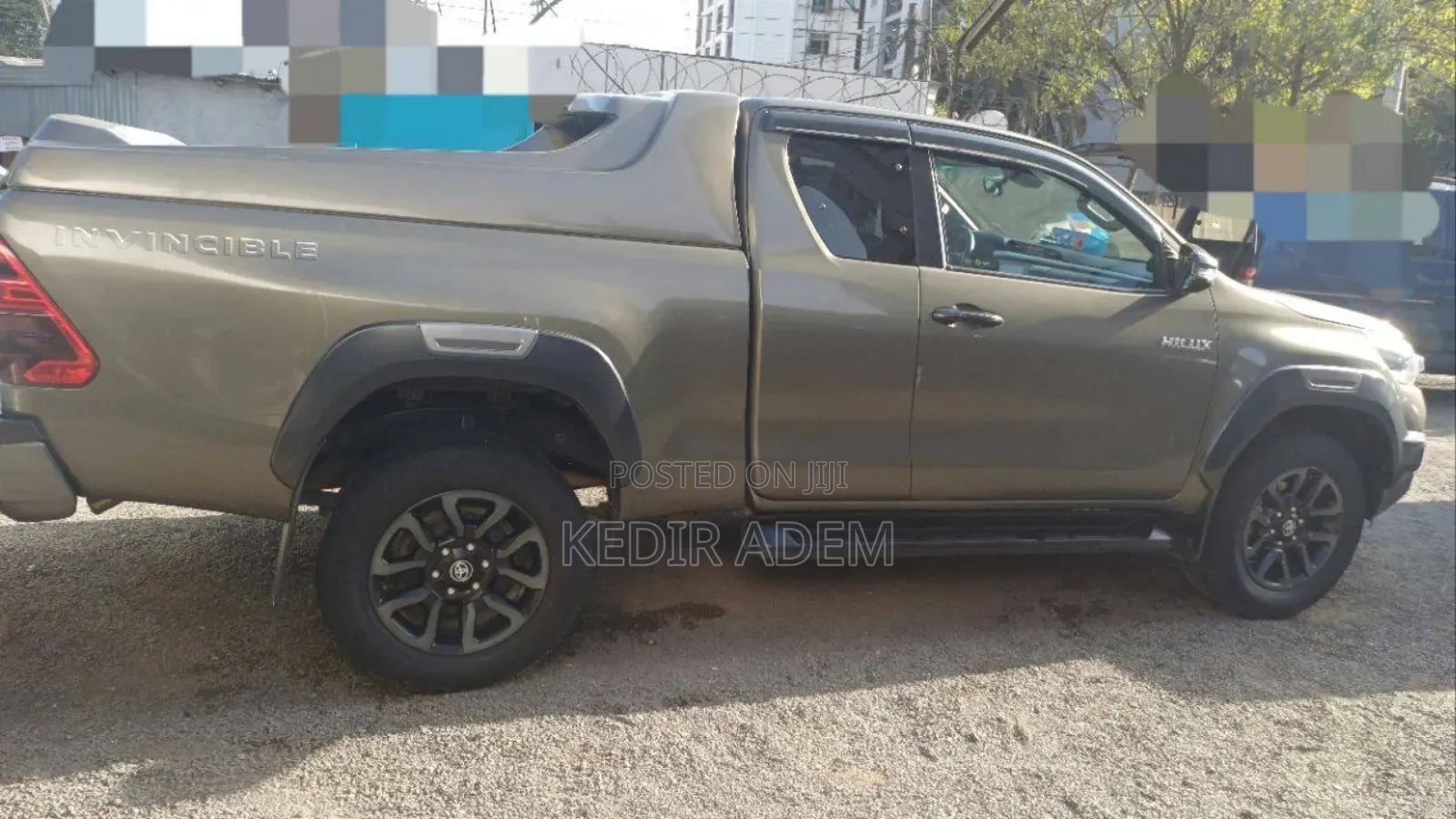 Toyota Hilux 2022 Gray