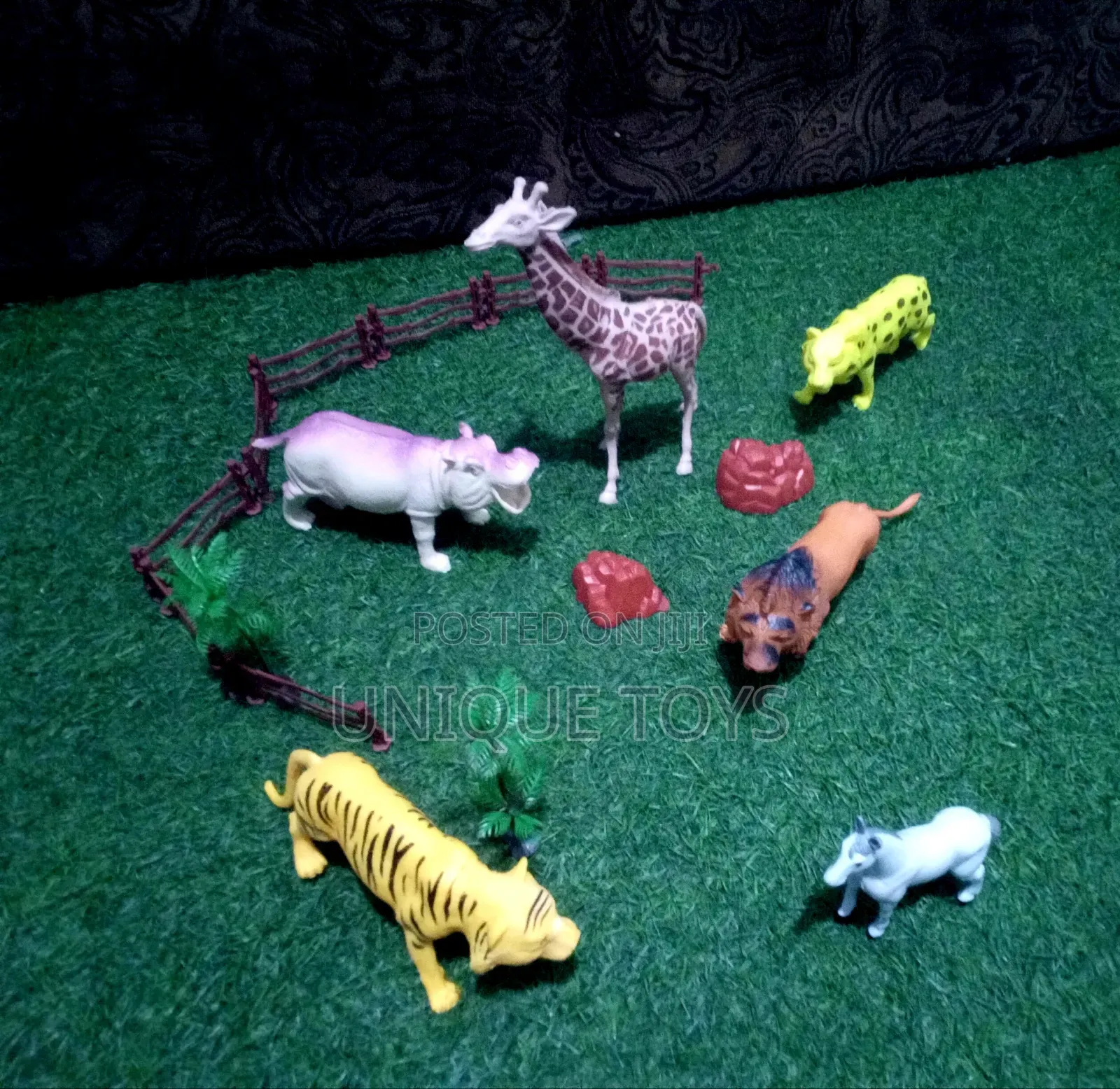 Jungle Animal Playset – Wild Animals Trees Fencing