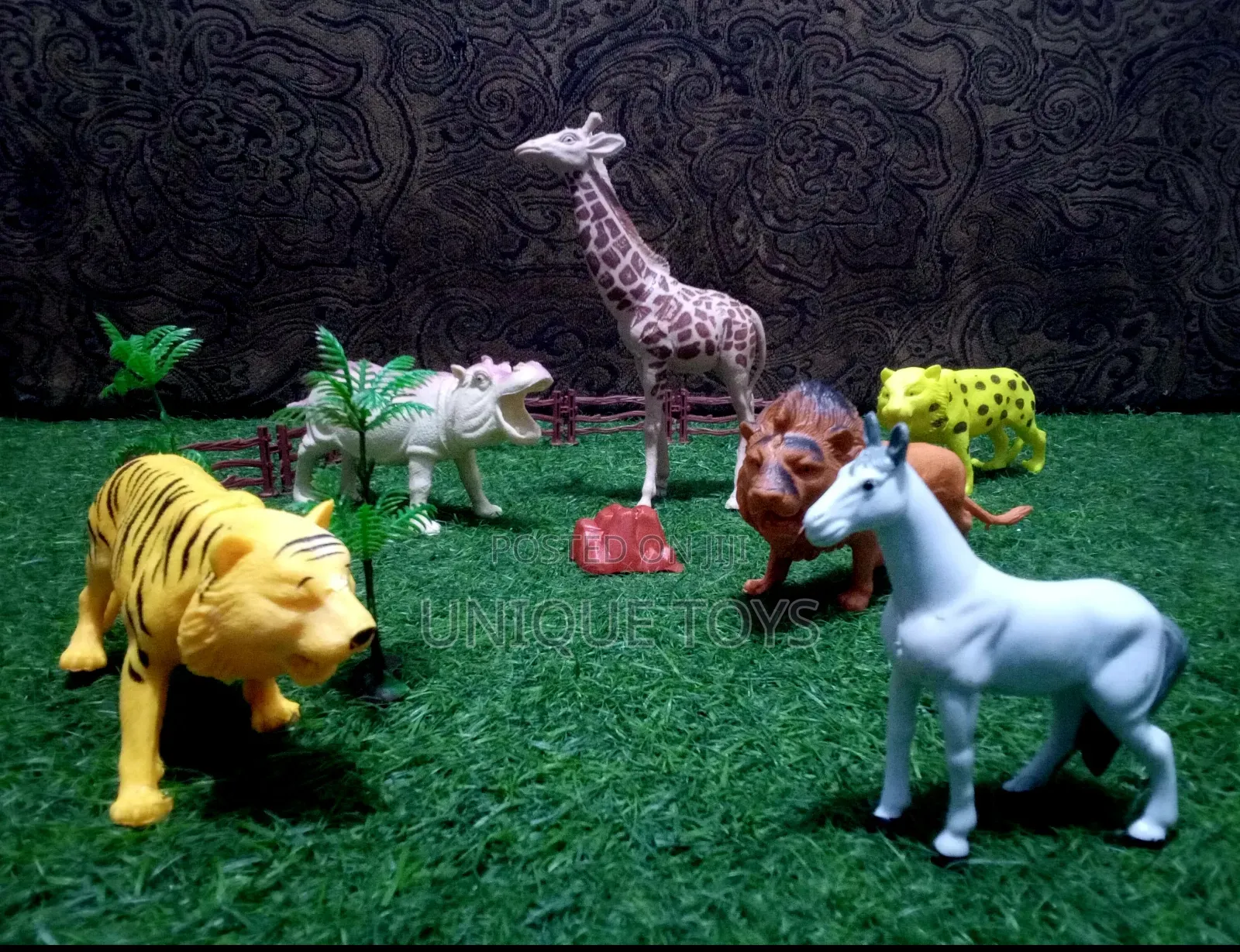 Jungle Animal Playset – Wild Animals Trees Fencing