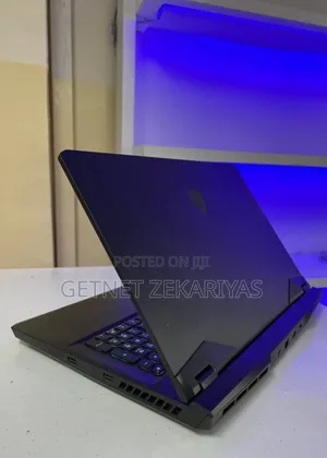 New Laptop MSI GP75 Leopard 32GB Intel Core I7 SSD 1T