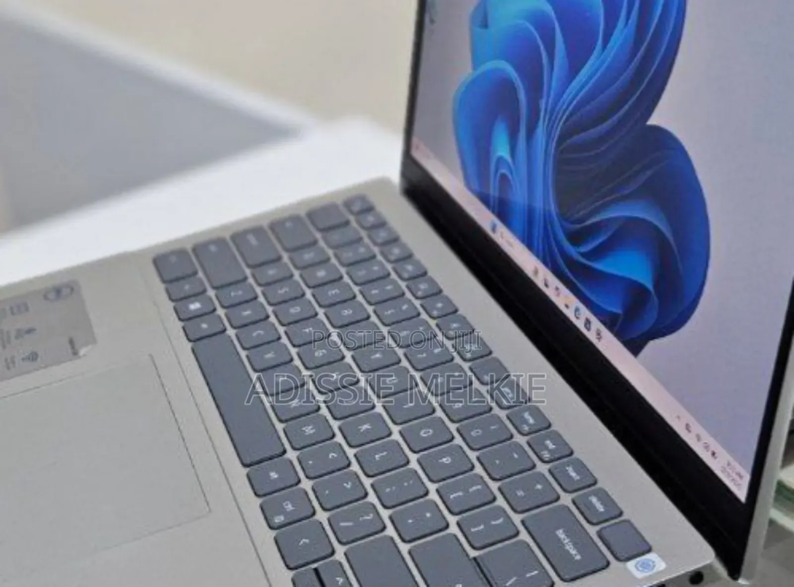 New Laptop Dell Inspiron 14 16GB Intel Core I7 SSD 512GB