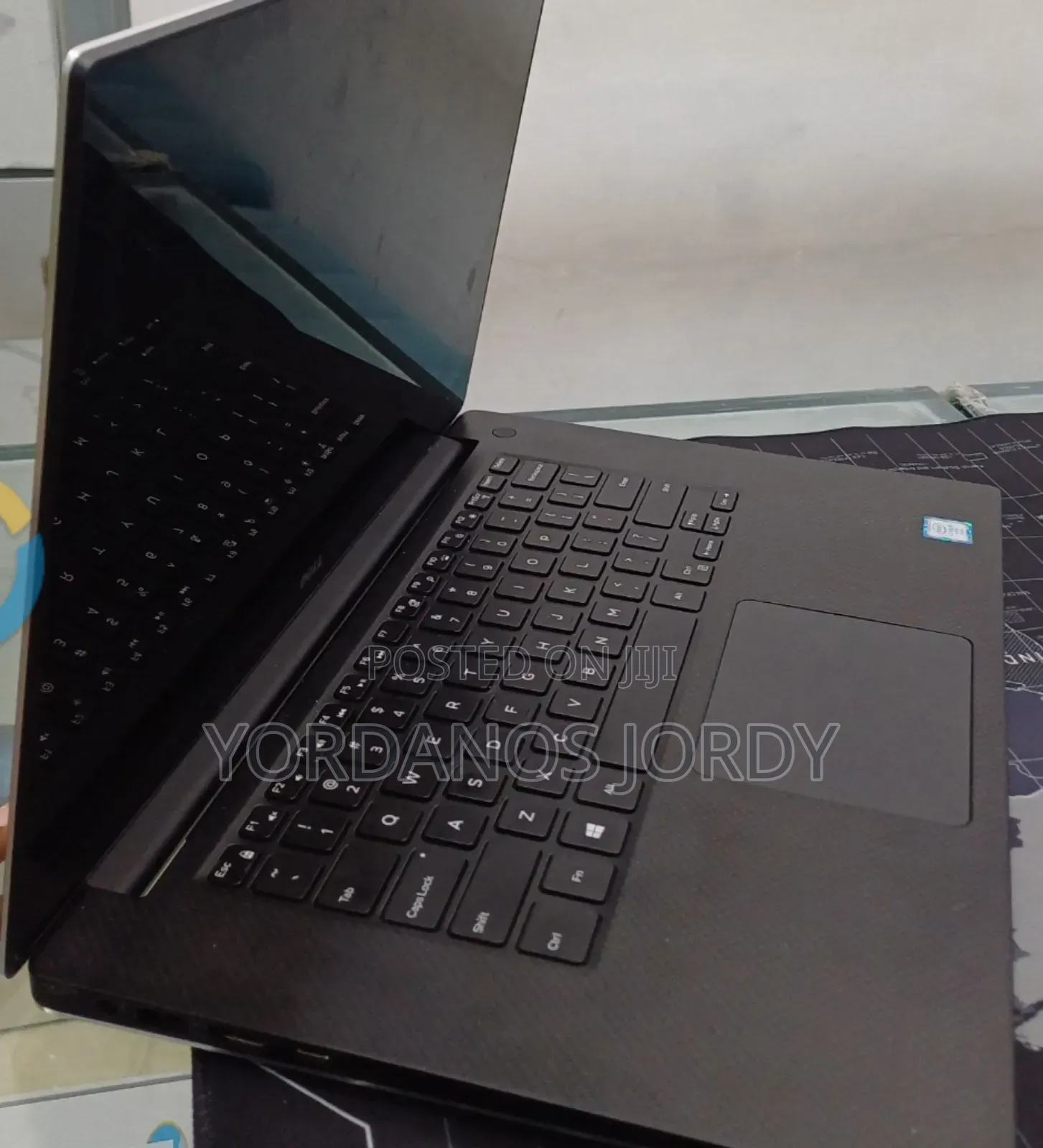 New Laptop Dell Precision 5520 16GB Intel Core I7 SSD 512GB