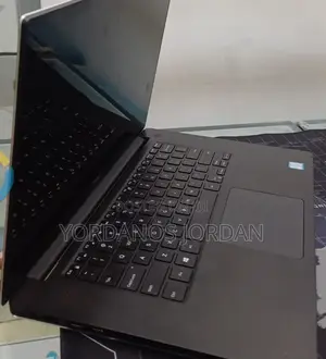 New Laptop Dell Precision 5520 16GB Intel Core I7 SSD 512GB