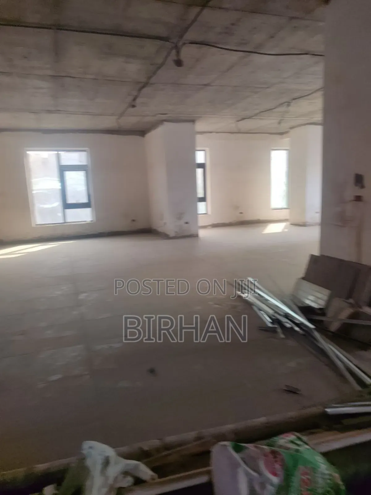 Show Room Car for Rent